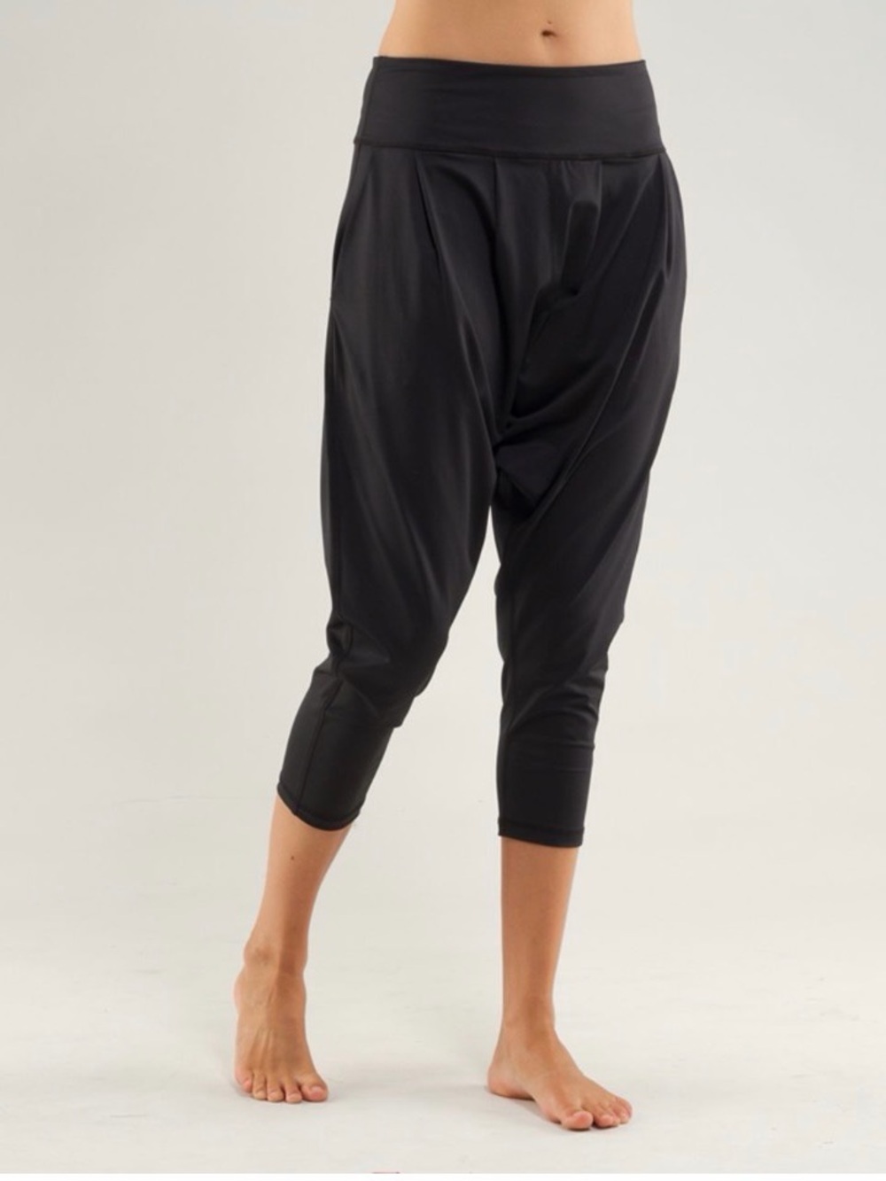 lululemon athletica Black Cropped Harem-Style Yoga Pants